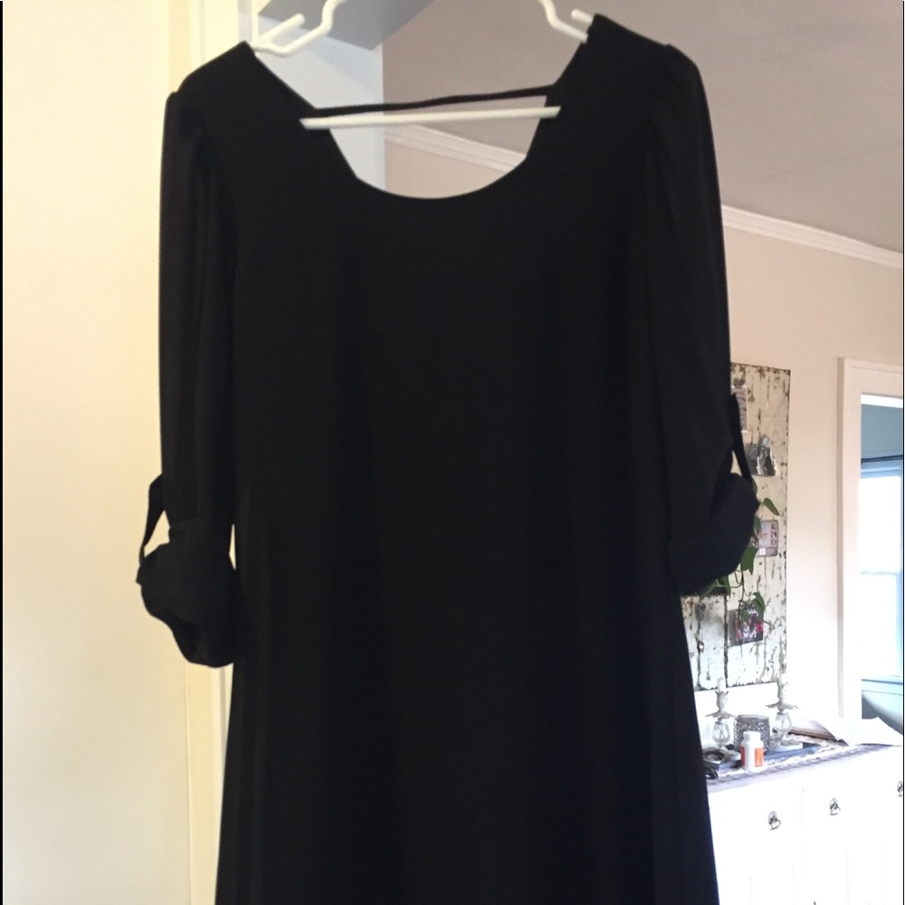 Dress - Picture 2 of 3